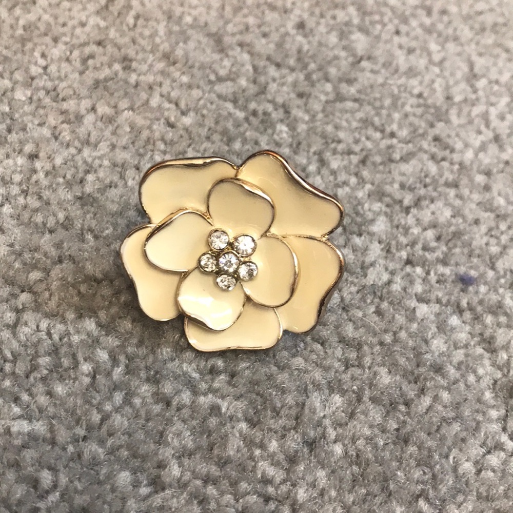 Flower ring